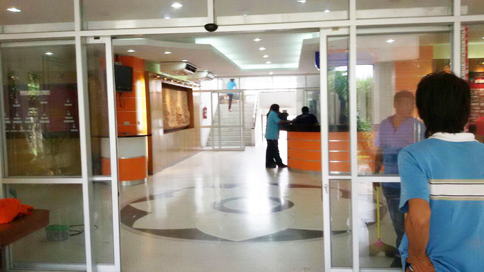 บริษัท แด็ด ออโต้ดอร์ จำกัด 